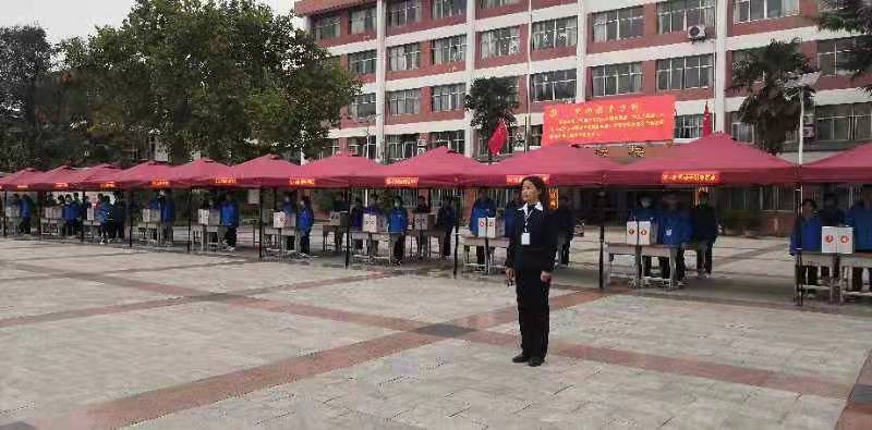 09099b90ce9bcc4d96f27fcfc43c0d8