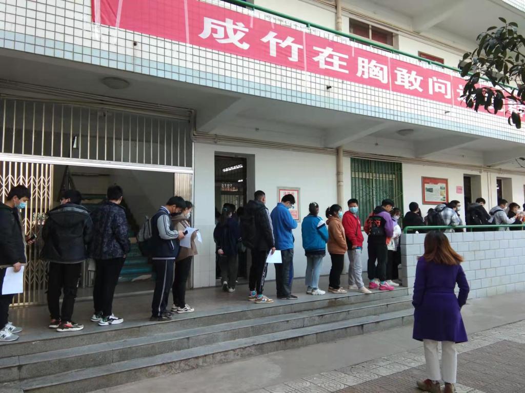 db826fd4b6f7467ab9fd11e1a7500ee