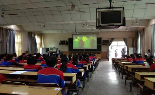 12a8186c01501e23666c78e38f6d4ec