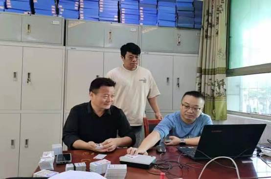 b2f17fba4beb3ce718fdfa6d342a590